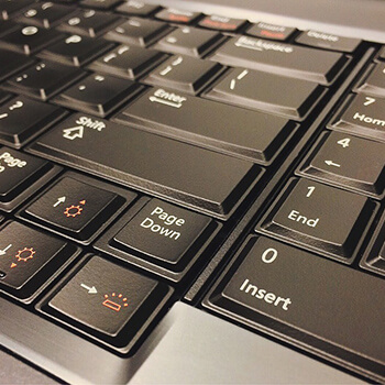 Nauka języka japońskiego: Kluczowe strategie i zasoby dla początkujących